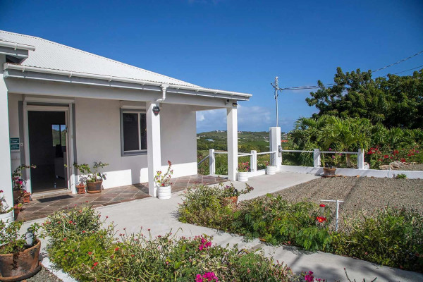 Image of House - 3 Bedrooms - 2 Bathrooms for Sale in Cedar Valley -Antigua And Barbuda, Image 9