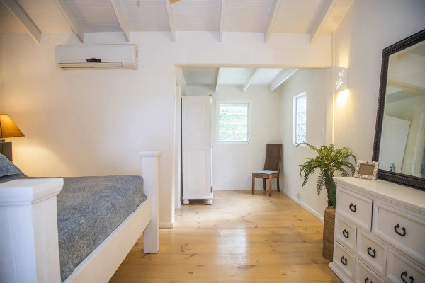 Image of House - 4 Bedrooms - 2 Bathrooms for Rental in Paradise View-Antigua And Barbuda, Image 11