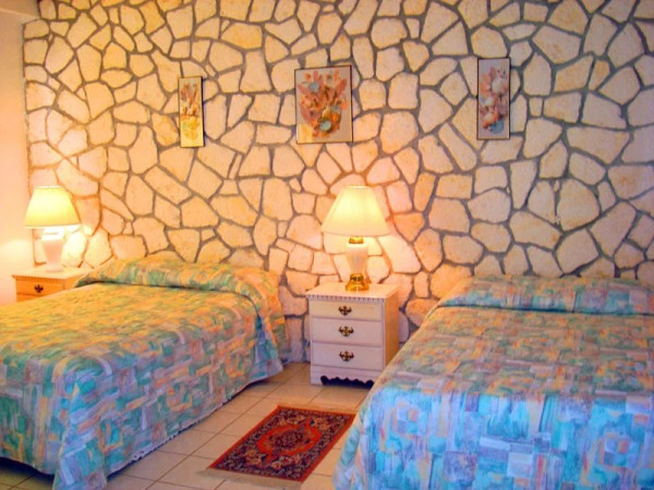 Image of Villa - 2 Bedrooms - 2 Bathrooms for Rental in Dickenson Bay-Antigua And Barbuda, Image 6