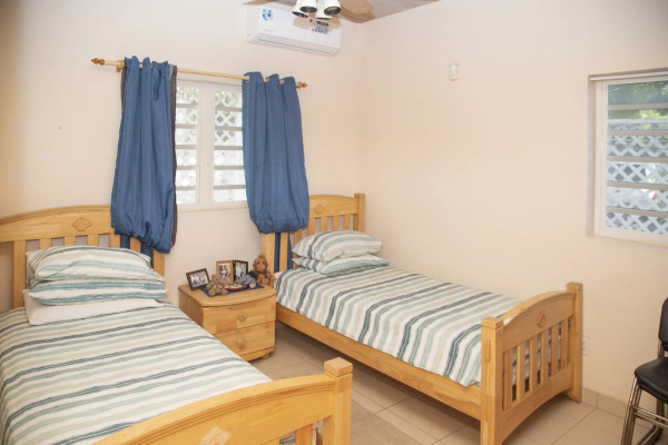 Image of House - 2 Bedrooms - 1 Bathrooms for Rental in Hodges Bay -Antigua And Barbuda, Image 12