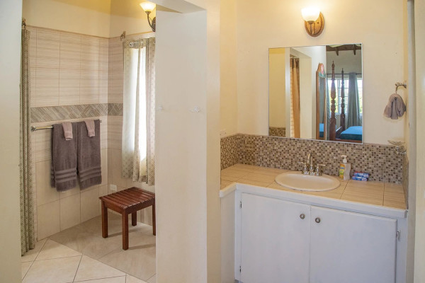 Image of House - 4 Bedrooms - 3 Bathrooms for Rental in Mt. Pleasant  -Antigua And Barbuda, Image 13