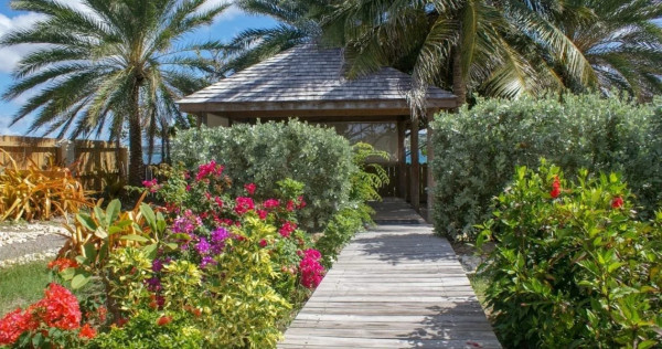 Image of Villa - 5 Bedrooms - 5 Bathrooms for Rental in Falmouth Harbour-Antigua And Barbuda, Image 3