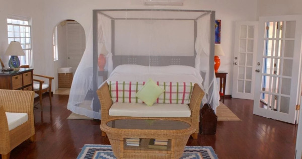 Image of Villa - 5 Bedrooms - 5 Bathrooms for Rental in Falmouth Harbour-Antigua And Barbuda, Image 11
