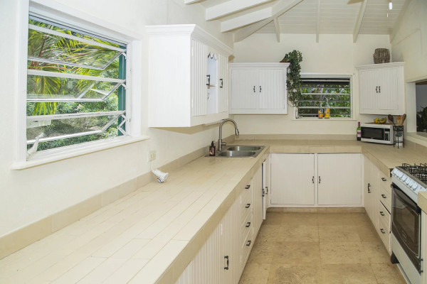 Image of House - 4 Bedrooms - 2 Bathrooms for Rental in Paradise View-Antigua And Barbuda, Image 9