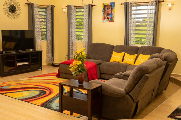 Image of House - 4 Bedrooms - 3 Bathrooms for Rental in Cedar Valley -Antigua And Barbuda, Image 11