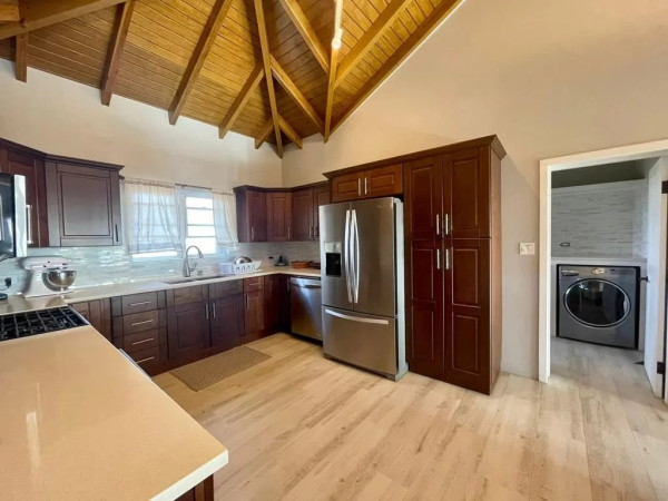 Image of House - 3 Bedrooms - 3 Bathrooms for Rental in St. Johns-Osbourn-Antigua And Barbuda, Image 8