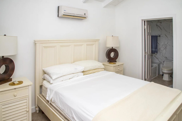 Image of Villa - 6 Bedrooms - 6 Bathrooms for Sale in English Harbour -Antigua And Barbuda, Image 12