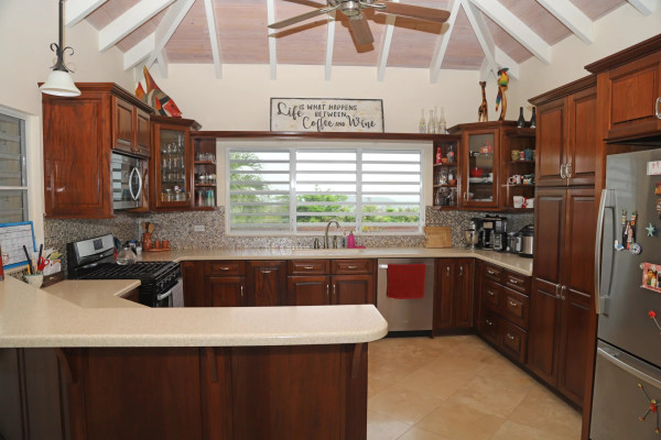 Image of House - 3 Bedrooms for Rental in Cedar Valley-Antigua And Barbuda, Image 4