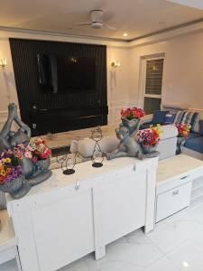 Image of Apartment - 4 Bedrooms - 3 Bathrooms for Rental in St. Johns-Buckleys-Antigua And Barbuda, Image 4