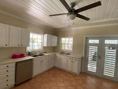 Image of Cottage - 4 Bedrooms - 4 Bathrooms for Sale in St. Georges-Fitches Creek-Antigua And Barbuda, Image 12