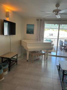 Image of Villa - 2 Bedrooms - 3 Bathrooms for Rental in Jolly Harbour-St. Mary's Parish-Antigua And Barbuda, Image 4