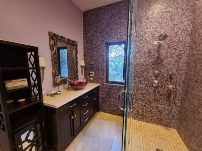  Image of Villa - 5 Bedrooms - 6 Bathrooms for Houses To Let in Crosbies-Saint John's-Antigua And Barbuda, Image 11