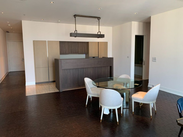 RITZ CARLTON 3 BED CONDO