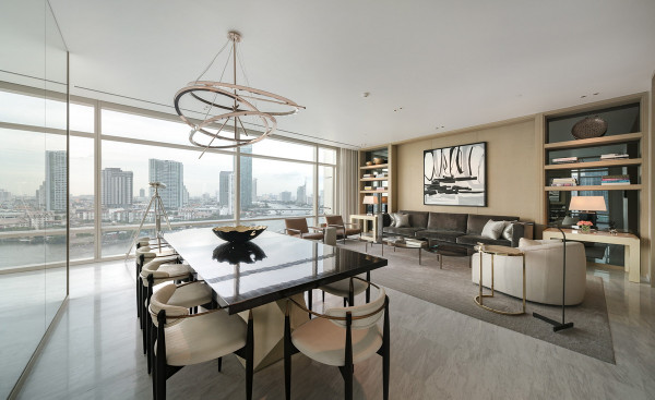 FOUR SEASONS PRIVATE RESIDENCE RIVERSIDE PENTHOUSE