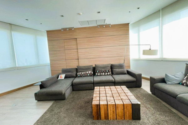 MILLENNIUM SUKHUMVIT PENTHOUSE