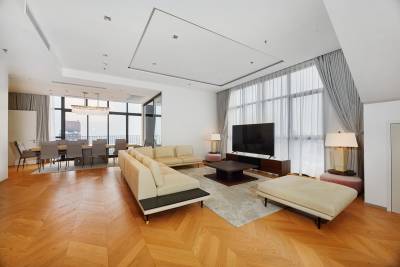 STYLISH DUPLEX PENTHOUSE AT HQ THONGLOR