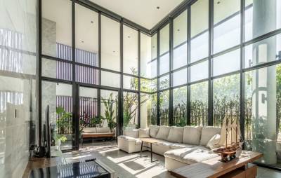 UNIQUE SIX STOREY PRIVATE RESIDENCE