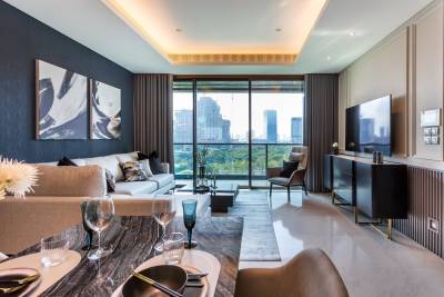 Sindhorn Tonson One Bedroom Suite