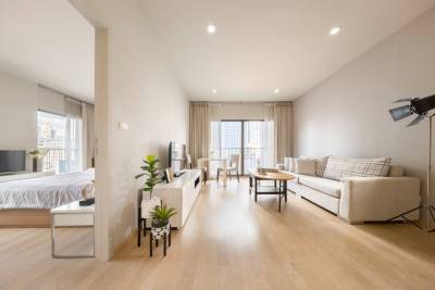 Noble Refine Modern Minimalistic Corner Unit