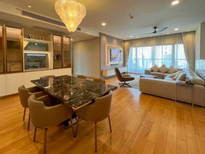 Hyde Suhumvit 13 Luxury Condominium