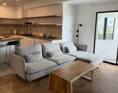 Richmond Palace Renovated Condominium