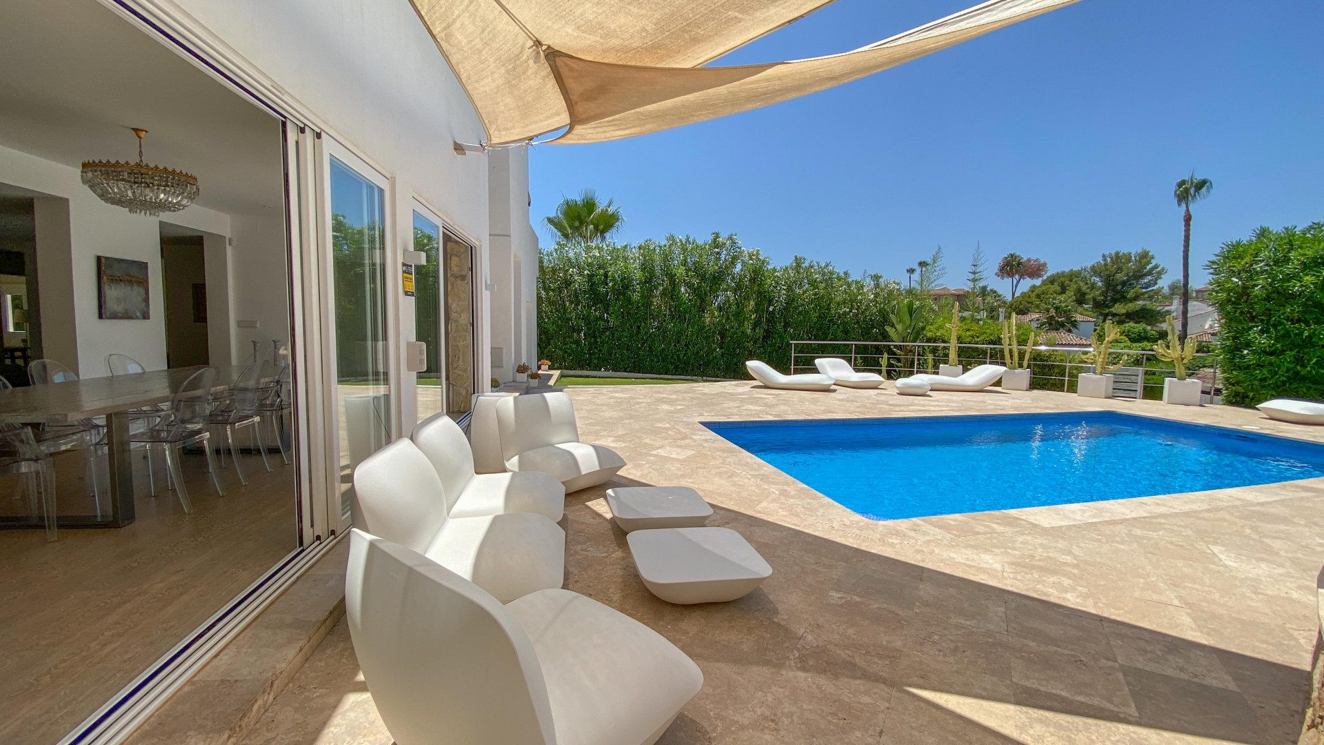 Las Brisas Estate Residential Character and Price Points