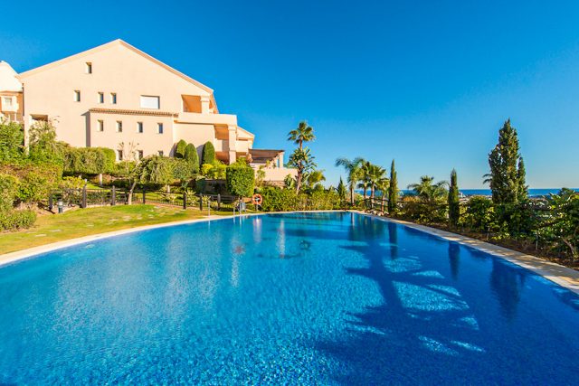 Villas vs Apartments in Golf Valley