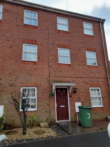 5 Nightingale Gardens