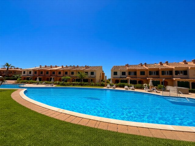MarinaAdjacent Villa