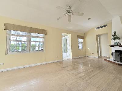 Image of House - 3 Bedrooms - 2 Bathrooms for Sale in Paget-Paget-Bermuda, Image 6