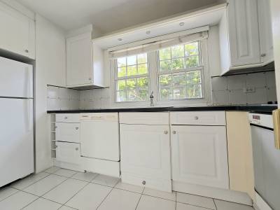 Image of House - 3 Bedrooms - 2 Bathrooms for Sale in Paget-Paget-Bermuda, Image 7