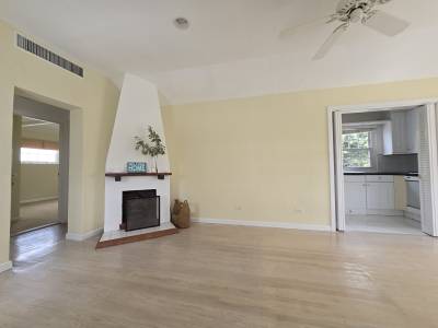 Image of House - 3 Bedrooms - 2 Bathrooms for Sale in Paget-Paget-Bermuda, Image 3