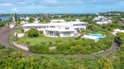 Image of House - 9 Bedrooms - 9 Bathrooms for Sale in Hamilton Parish-Glebe Hill, Hamilton Parish-Bermuda, Image 5