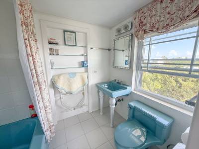 Image of House - 9 Bedrooms - 9 Bathrooms for Sale in Hamilton Parish-Glebe Hill, Hamilton Parish-Bermuda, Image 26