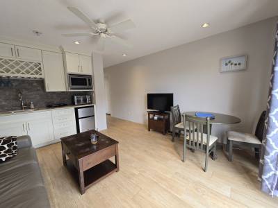 Image of Apartment - 1 Bedrooms - 1 Bathrooms for Rental in Devonshire-Devonshire-Bermuda, Image 2