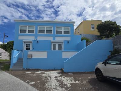 Image of House - 3 Bedrooms - 2 Bathrooms for Sale in Hamilton Parish-Hamilton Parish-Bermuda, Image 2
