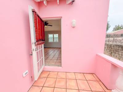 Image of Town House - 1 Bedrooms - 2 Bathrooms for Rental in Warwick-Warwick-Bermuda, Image 1