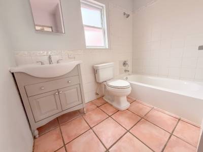 Image of Town House - 1 Bedrooms - 2 Bathrooms for Rental in Warwick-Warwick-Bermuda, Image 8