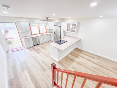  Image of Apartment - 2 Bedrooms - 2 Bathrooms for Flats / Apartments To Let in Pembroke-Pembroke-Bermuda, Image 8