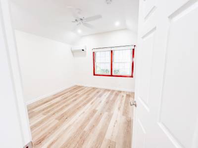  Image of Apartment - 2 Bedrooms - 2 Bathrooms for Flats / Apartments To Let in Pembroke-Pembroke-Bermuda, Image 12