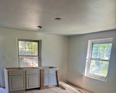 Image of Apartment - 1 Bedrooms - 1 Bathrooms for Rental in Smiths-Smiths Parish-Bermuda, Image 2