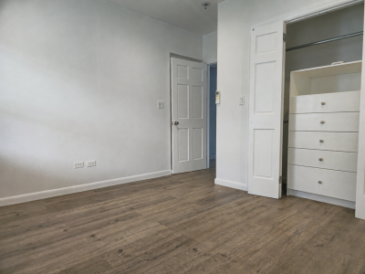  Image of Apartment - 3 Bedrooms - 3 Bathrooms for Flats / Apartments To Let in Pembroke-Pembroke-Bermuda, Image 7