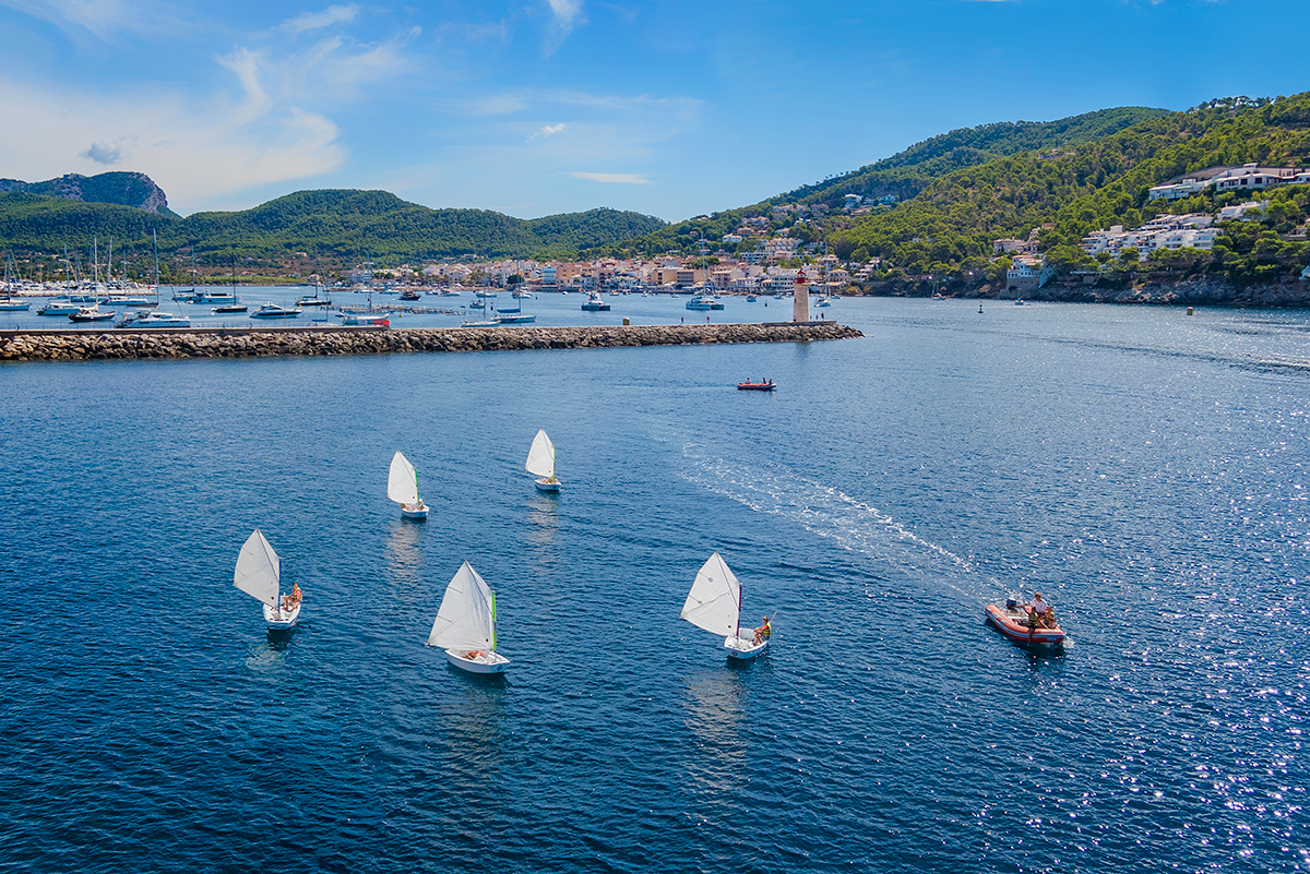 {"uuid":"9d851fb6-b517-4325-aee0-585848a88582","tenant_uuid":"9d686f6c-d612-4786-8a9c-05d2cc097e04","url_key":"south-west-mallorca","location":"South-West Mallorca","latitude":"39.38020000","longitude":"2.79710000","search_title":"South-West Mallorca","image":"rokstone\/slides\/2025\/04\/23\/46f95c36-5e89-46f1-bc87-d36a7bf16882.jpg","main_title":"South-West Mallorca - Prestige And Proximity","main_content":"South-West Mallorca, Including Towns Such As Andratx, Santa Ponsa, And Port D'Andratx, Is One Of The Island&rsquo;s Most Sought-after Regions. Known For Its Stunning Coastline, This Area Combines Prestige With Convenience. Also, Home To <strong>Puerto Portals<\/strong>, A Bustling Marina And Hub Of Upscale Dining, Shopping, And Socialising, Adding To The Area&rsquo;s Appeal.","footer_title":"Perfect For Families And Professionals","footer_content":"The Area Offers Proximity To Palma, The Airport, And Top-tier International Schools, Hospitals, And Clinics, Making It Ideal For Families And Professionals. <a Href=\"..\/..\/all-properties-for-sale\" Target=\"_blank\" Rel=\"noopener\">Luxury Properties<\/a> Range From Contemporary Cliffside Villas To Private Estates Overlooking The Harbour, Making It An Ideal Choice For Discerning Clients Who Desire Exclusivity, Breathtaking Views, And Close Access To Upscale Amenities And Golf Courses.","youtube_id":null,"hero_image_mode":"centered","gallery_mode":"grid","published":0,"is_featured":0,"created_at":"2024-11-18T17:28:02.000000Z","updated_at":"2025-04-23T15:54:09.000000Z","deleted_at":null,"meta_data":[],"articles":[],"images":[{"uuid":"9e22346c-1bae-4d3d-9285-f16b8abb8ab1","tenant_uuid":"9d686f6c-d612-4786-8a9c-05d2cc097e04","area_guide_uuid":"9d851fb6-b517-4325-aee0-585848a88582","filepath":"rokstone\/area-guides\/2025\/02\/04\/3c02e330-ca4a-49a3-b13f-b06c618820fa.jpg","order":null,"caption":null,"created_at":"2025-02-04T19:30:55.000000Z","updated_at":"2025-02-04T19:30:55.000000Z","deleted_at":null},{"uuid":"9e2235c7-47c9-475f-9b4e-285a9cf5ed4e","tenant_uuid":"9d686f6c-d612-4786-8a9c-05d2cc097e04","area_guide_uuid":"9d851fb6-b517-4325-aee0-585848a88582","filepath":"rokstone\/area-guides\/2025\/02\/04\/1fd8a611-b79e-4aba-ad97-e1fc8fb6e620.jpg","order":null,"caption":null,"created_at":"2025-02-04T19:34:43.000000Z","updated_at":"2025-02-04T19:34:43.000000Z","deleted_at":null},{"uuid":"9e2237a6-6d87-4861-bd02-c9fd2943970f","tenant_uuid":"9d686f6c-d612-4786-8a9c-05d2cc097e04","area_guide_uuid":"9d851fb6-b517-4325-aee0-585848a88582","filepath":"rokstone\/area-guides\/2025\/02\/04\/03d64630-36c4-4d4f-bf07-e7e1d2befa28.jpg","order":null,"caption":null,"created_at":"2025-02-04T19:39:57.000000Z","updated_at":"2025-02-04T19:39:57.000000Z","deleted_at":null},{"uuid":"9e224b5f-8a28-406f-be0c-e129bf056dac","tenant_uuid":"9d686f6c-d612-4786-8a9c-05d2cc097e04","area_guide_uuid":"9d851fb6-b517-4325-aee0-585848a88582","filepath":"rokstone\/area-guides\/2025\/02\/04\/a11e8fa6-d709-4913-a9d4-247853d934cc.jpg","order":null,"caption":null,"created_at":"2025-02-04T20:35:06.000000Z","updated_at":"2025-02-04T20:35:06.000000Z","deleted_at":null}],"amenities":[]} image