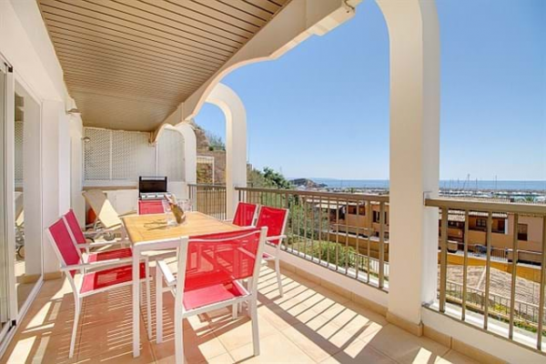 Luxury Sea View Apartment In Puerto Portals
