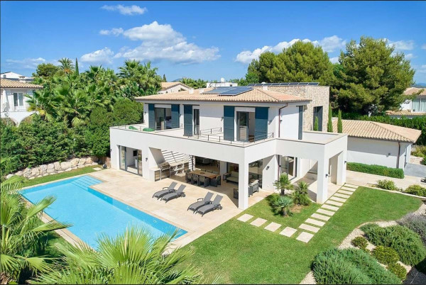 5 Bedroom Villa For Sale In Santa Ponsa
