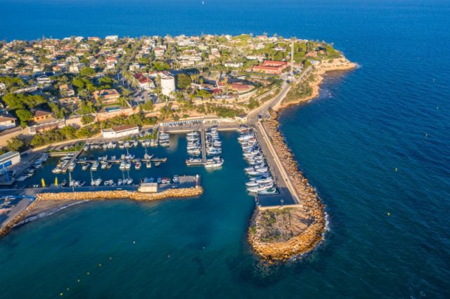 Campoamor vs Nearby Orihuela Costa Communities Campoamor vs Nearby Orihuela Costa Communities